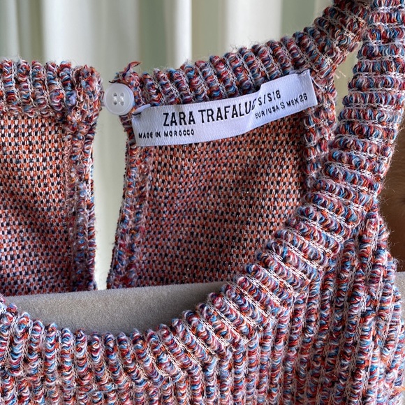 Zara - size small - pink/blue/white thread tank top - Picture 5 of 5